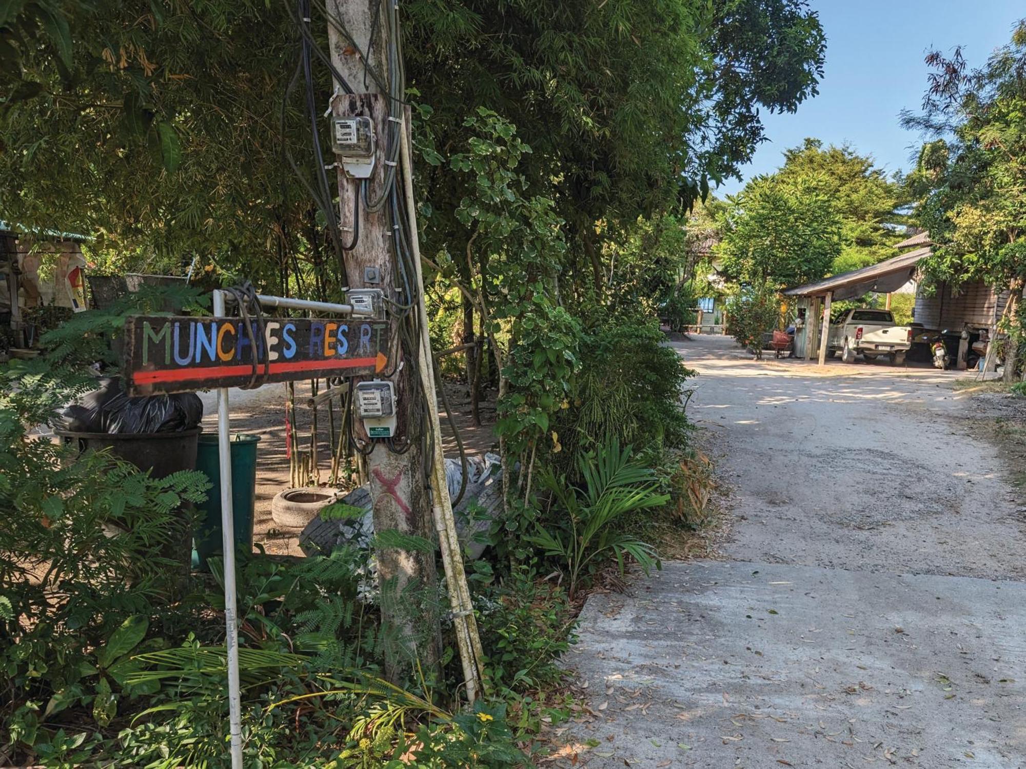 Munchies Bungalows Baan Tai Exteriör bild
