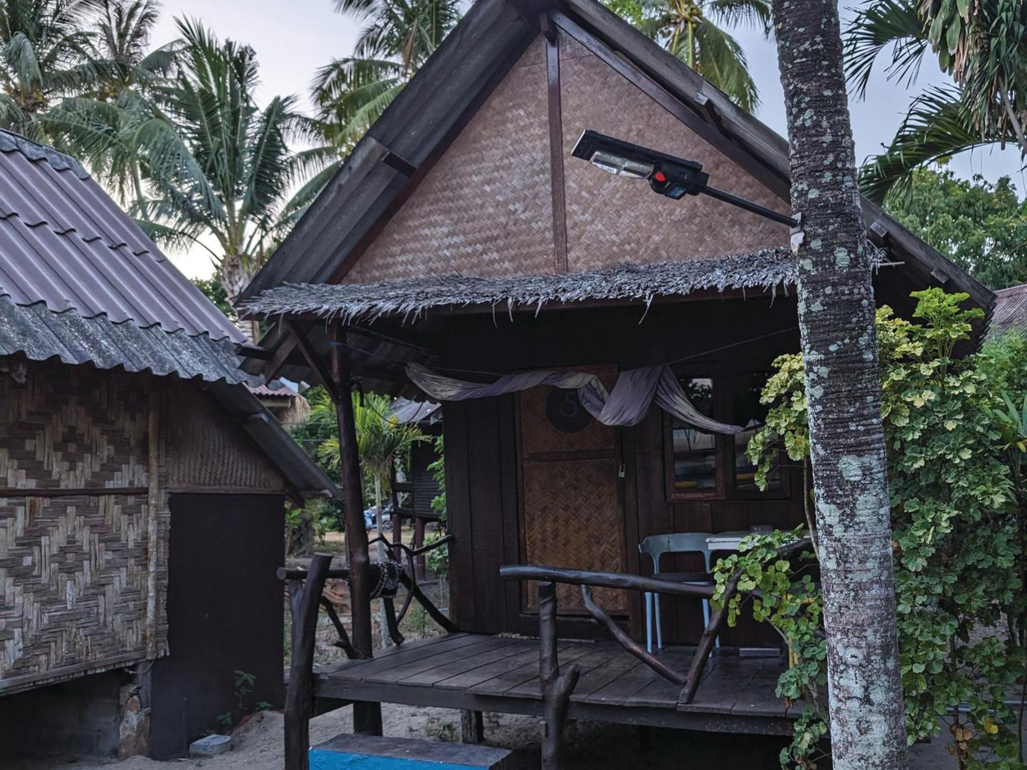 Munchies Bungalows Baan Tai Exteriör bild